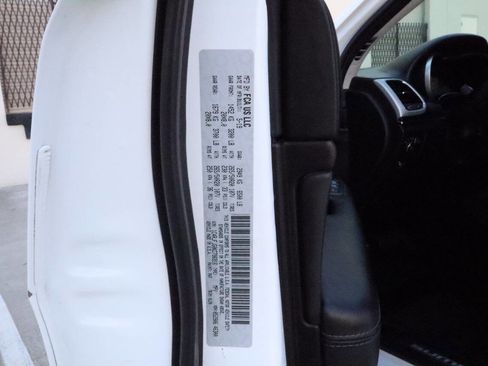 Used 2019 Jeep Grand Cherokee Summit image 25