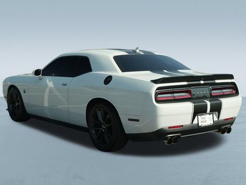 Used 2019 Dodge Challenger R/T Scat Pack RWD image 6
