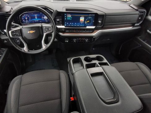 Used 2024 Chevrolet Silverado 1500 LT AWD/4WD image 15