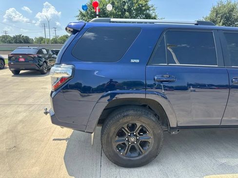 Used 2024 Toyota 4Runner SR5 RWD image 10