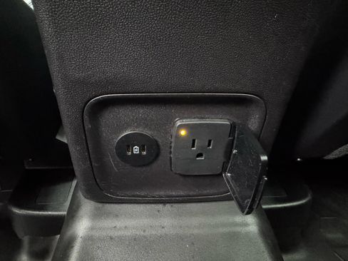 Used 2025 Ford Bronco Sport Badlands image 10