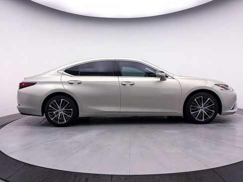 Used 2022 Lexus ES 350 w/ Premium Package image 43