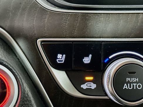 Used 2018 Honda Accord Touring image 20