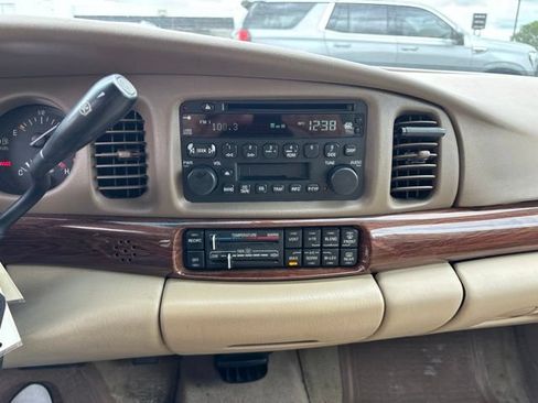Used 2004 Buick Le Sabre Custom FWD image 23