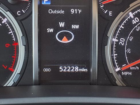 Used 2021 Toyota 4Runner TRD Off-Road Premium w/ Moonroof Package AWD/4WD image 34