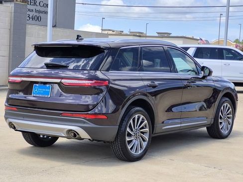 Used 2023 Lincoln Corsair Reserve AWD/4WD image 6