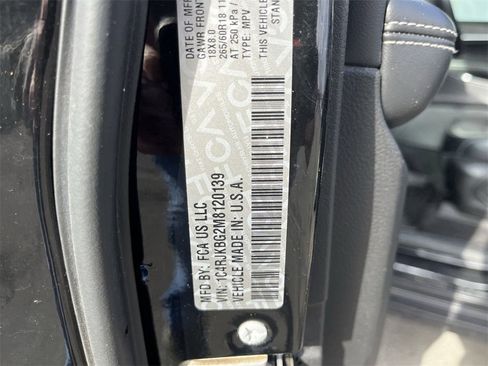 Used 2021 Jeep Grand Cherokee L Limited image 32