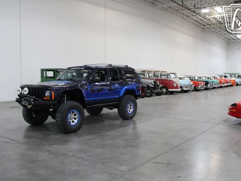 Used 1999 Jeep Cherokee Classic image 4