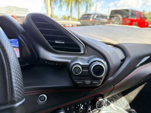 Used 2018 Ferrari 488 Spider RWD image 20