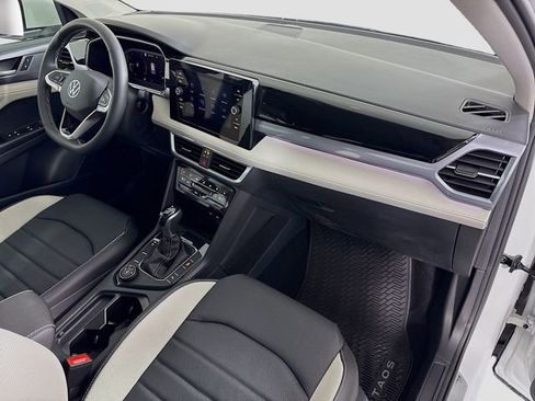 New 2026 Volkswagen Taos SEL AWD/4WD image 32