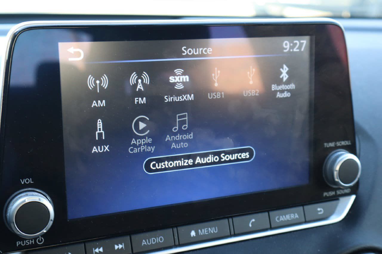 Used 2024 Nissan Sentra SV FWD image 8