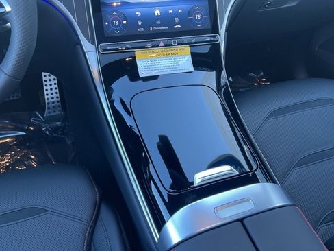 New 2025 Mercedes-Benz GLC 43 AMG 4MATIC image 39