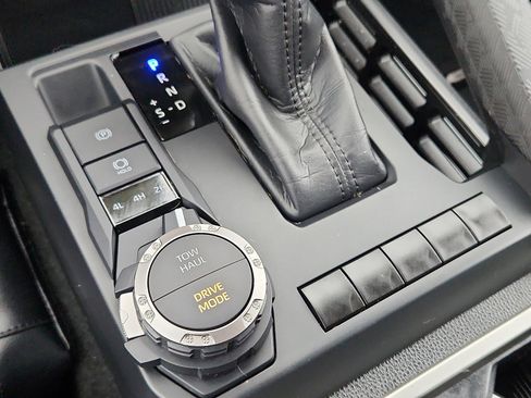 Used 2024 Toyota Tacoma TRD Sport w/ TRD Sport Upgrade Package image 24