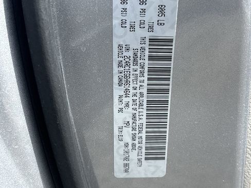 Used 2017 Chrysler Pacifica Touring-L Plus w/ Advanced Safetytec Group image 36