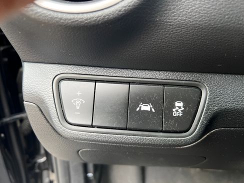 Used 2021 Kia Forte LXS FWD image 18