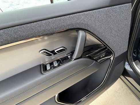 New 2026 Land Rover Range Rover Sport SE AWD/4WD image 12