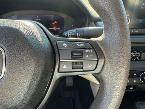 Certified 2023 Honda Accord EX image 22