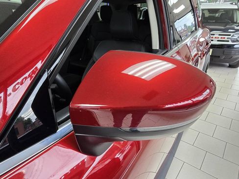 Used 2022 Nissan Pathfinder SL w/ SL Premium Package image 10