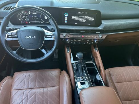 Certified 2024 Kia Telluride SX X-Line AWD/4WD image 10