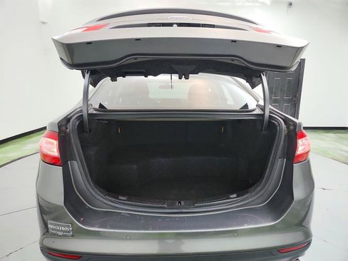 Used 2014 Ford Fusion SE FWD image 29