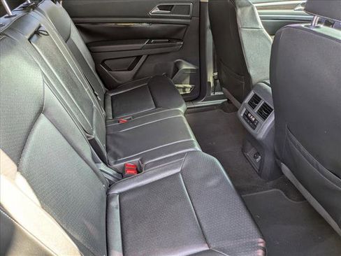 Used 2019 Volkswagen Atlas SE w/ Towing Package FWD image 18