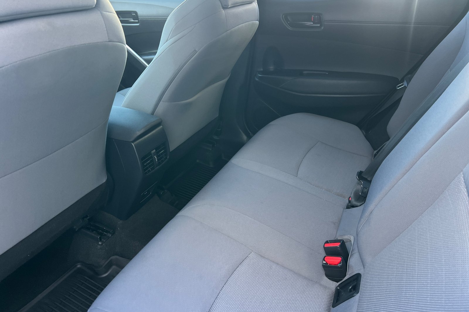 Certified 2024 Toyota Corolla Cross AWD Hybrid w/ Moonroof Package image 9