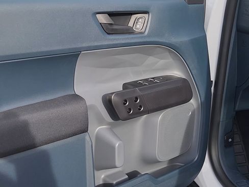 New 2025 Ford Maverick XL w/ Equipment Group 102A image 19