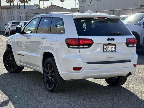 Used 2019 Jeep Grand Cherokee Altitude image 6