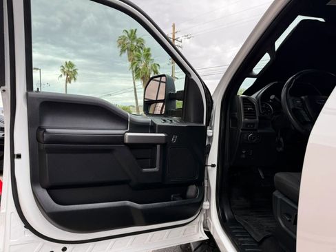 Used 2020 Ford F150 XLT w/ Equipment Group 302A Luxury AWD/4WD image 35