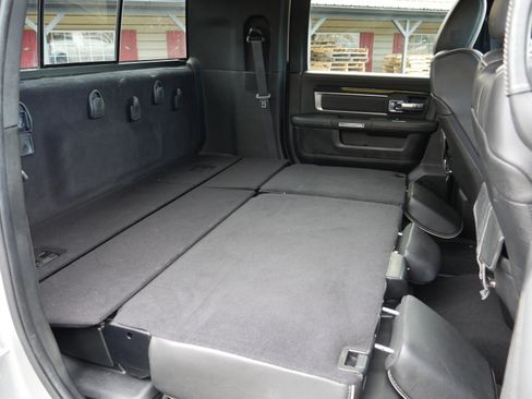 Used 2016 RAM 2500 Limited image 30