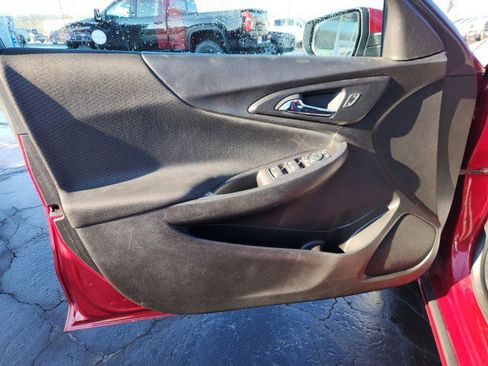 Used 2018 Chevrolet Malibu LT image 27