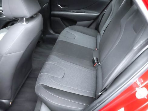 Certified 2023 Hyundai Elantra SE w/ Cargo Package image 24