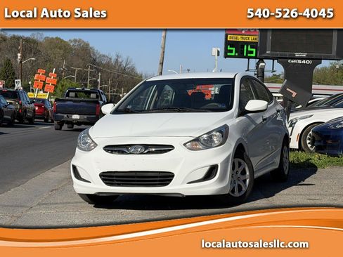 Used 2012 Hyundai Accent GLS image 1