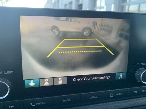 Used 2023 Honda CR-V EX image 11