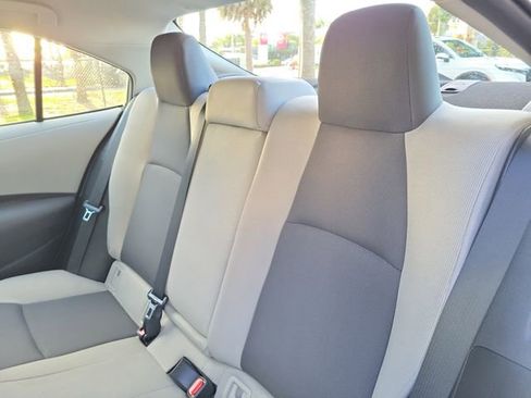 Used 2025 Toyota Corolla LE image 12