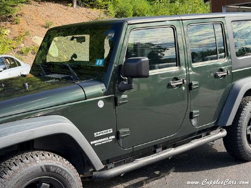 Used 2011 Jeep Wrangler Unlimited Sport AWD/4WD image 27