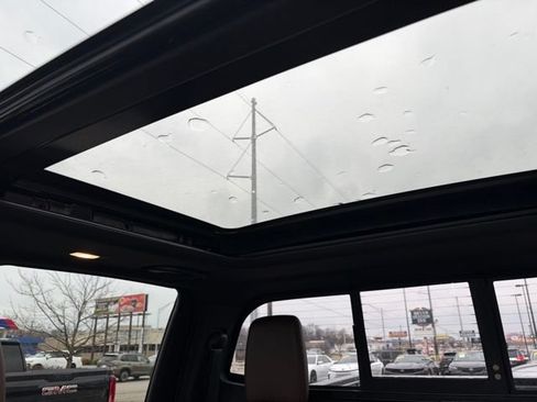 Used 2021 Nissan Titan Platinum Reserve w/ Moonroof Package AWD/4WD image 36