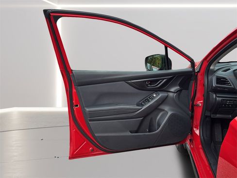 Used 2021 Subaru Crosstrek 2.0i Premium w/ Moonroof Package image 25