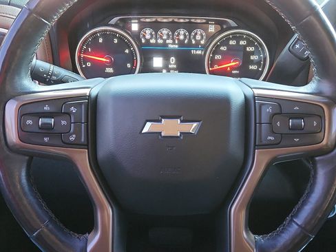 Used 2021 Chevrolet Silverado 2500 High Country w/ Technology Package image 24