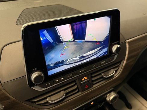 Used 2023 Nissan Altima 2.5 SV image 13