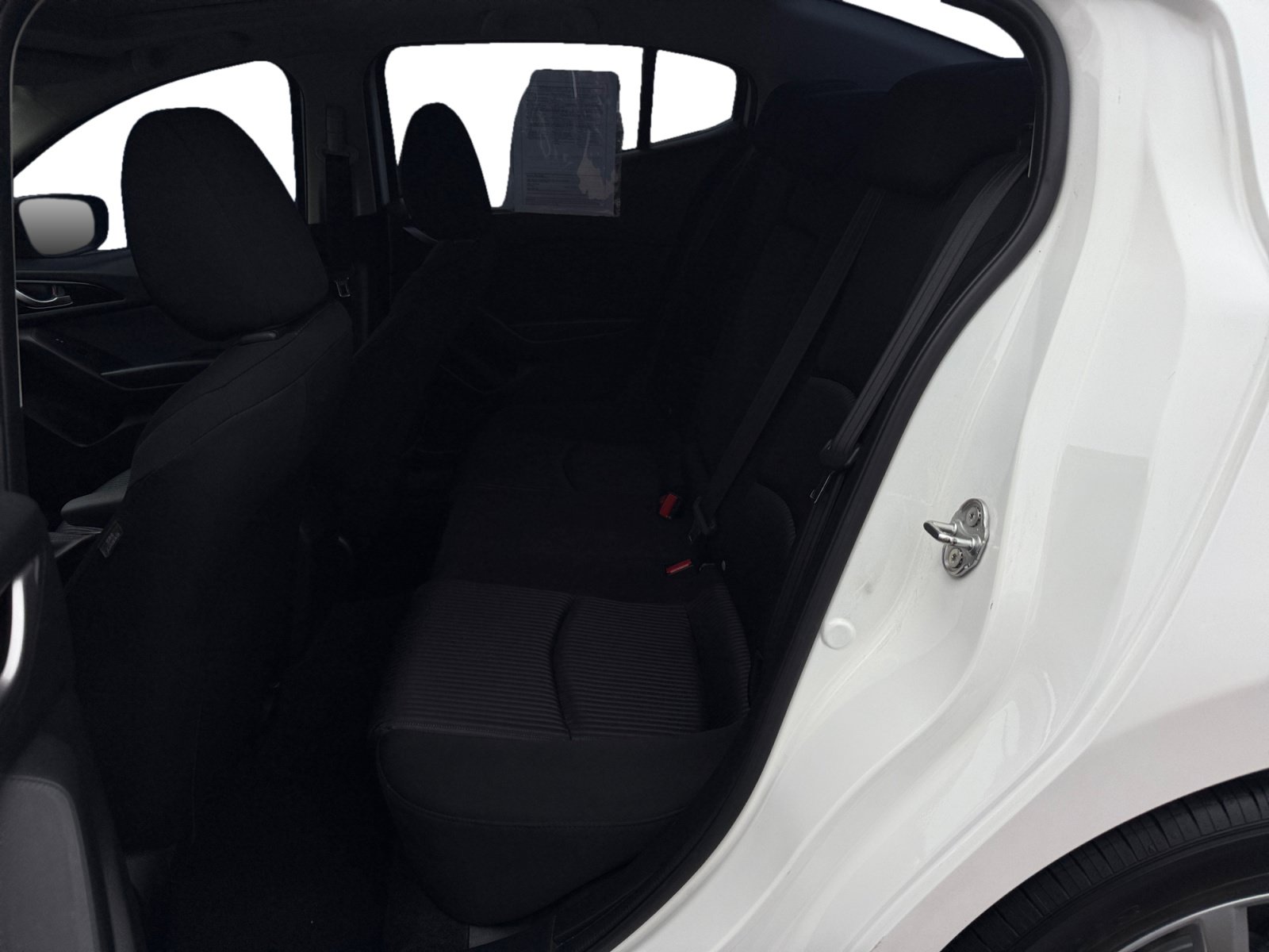 Used 2016 MAZDA MAZDA3 i Touring FWD image 16
