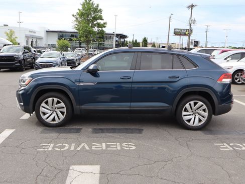 Used 2022 Volkswagen Atlas Cross Sport SE AWD/4WD image 19
