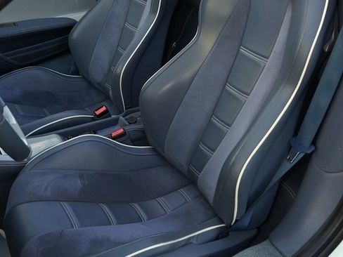 Used 2015 Ferrari 458 Spider image 11