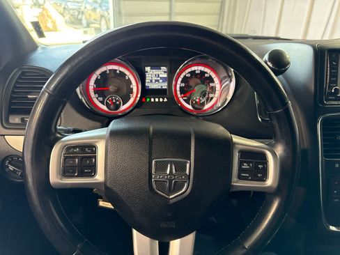 Used 2018 Dodge Grand Caravan GT FWD image 24