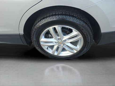 Used 2020 Chevrolet Equinox Premier AWD/4WD image 15
