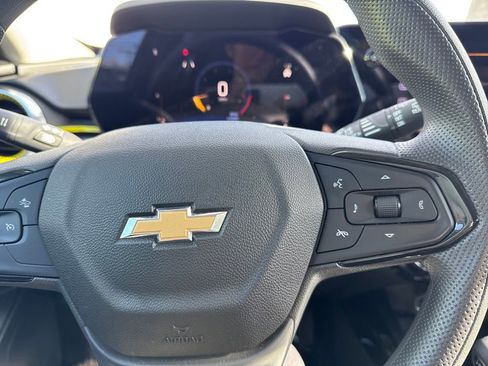 Used 2024 Chevrolet Trax LT image 40