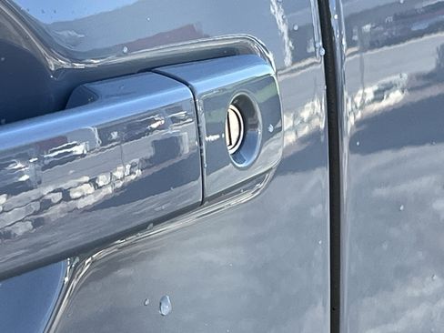 New 2026 Nissan Frontier SV w/ Tow Package image 12