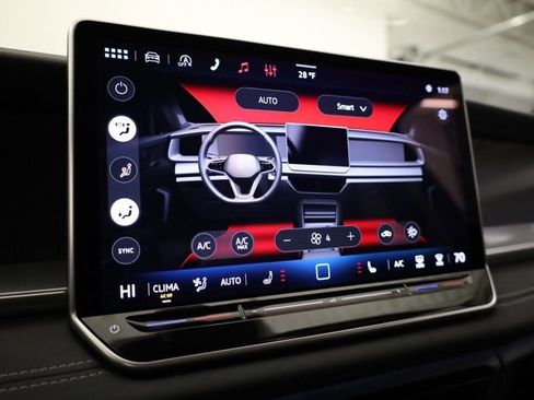 New 2026 Volkswagen Tiguan SE AWD/4WD image 19