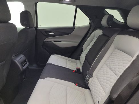 Used 2018 Chevrolet Equinox LT FWD image 18
