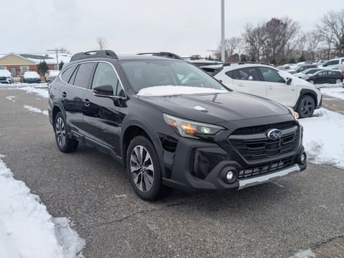 Certified 2025 Subaru Outback Limited w/ Popular Package #2 image 5